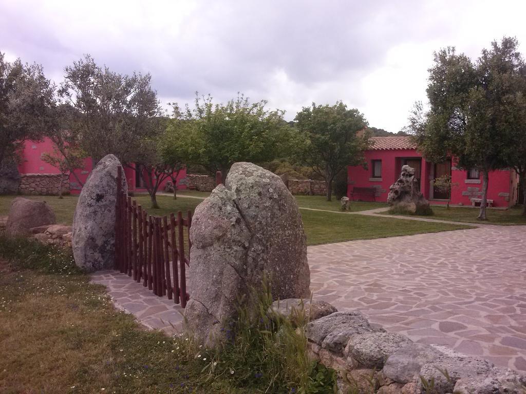 Villa Turismo Rurale L'Agliuledda Sant’Antonio di Gallura Exterior foto