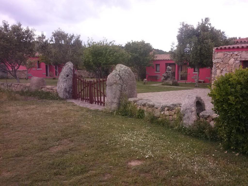 Villa Turismo Rurale L'Agliuledda Sant’Antonio di Gallura Exterior foto