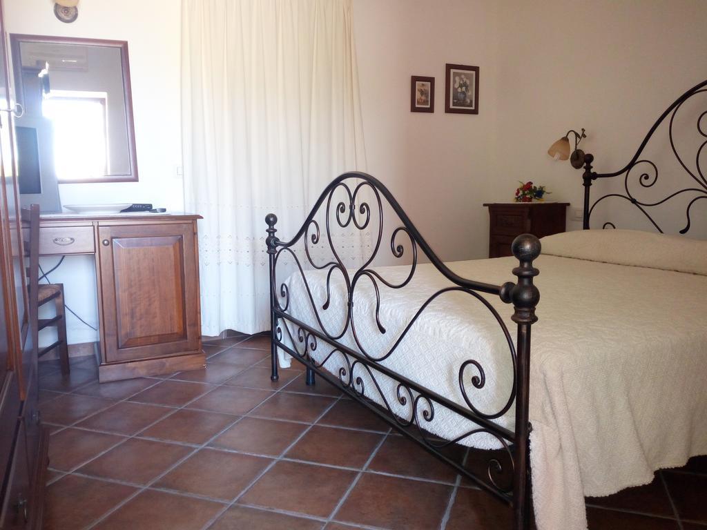 Villa Turismo Rurale L'Agliuledda Sant’Antonio di Gallura Exterior foto