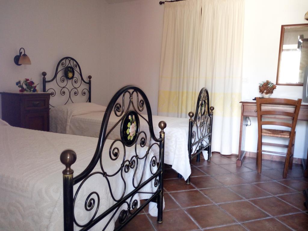 Villa Turismo Rurale L'Agliuledda Sant’Antonio di Gallura Exterior foto